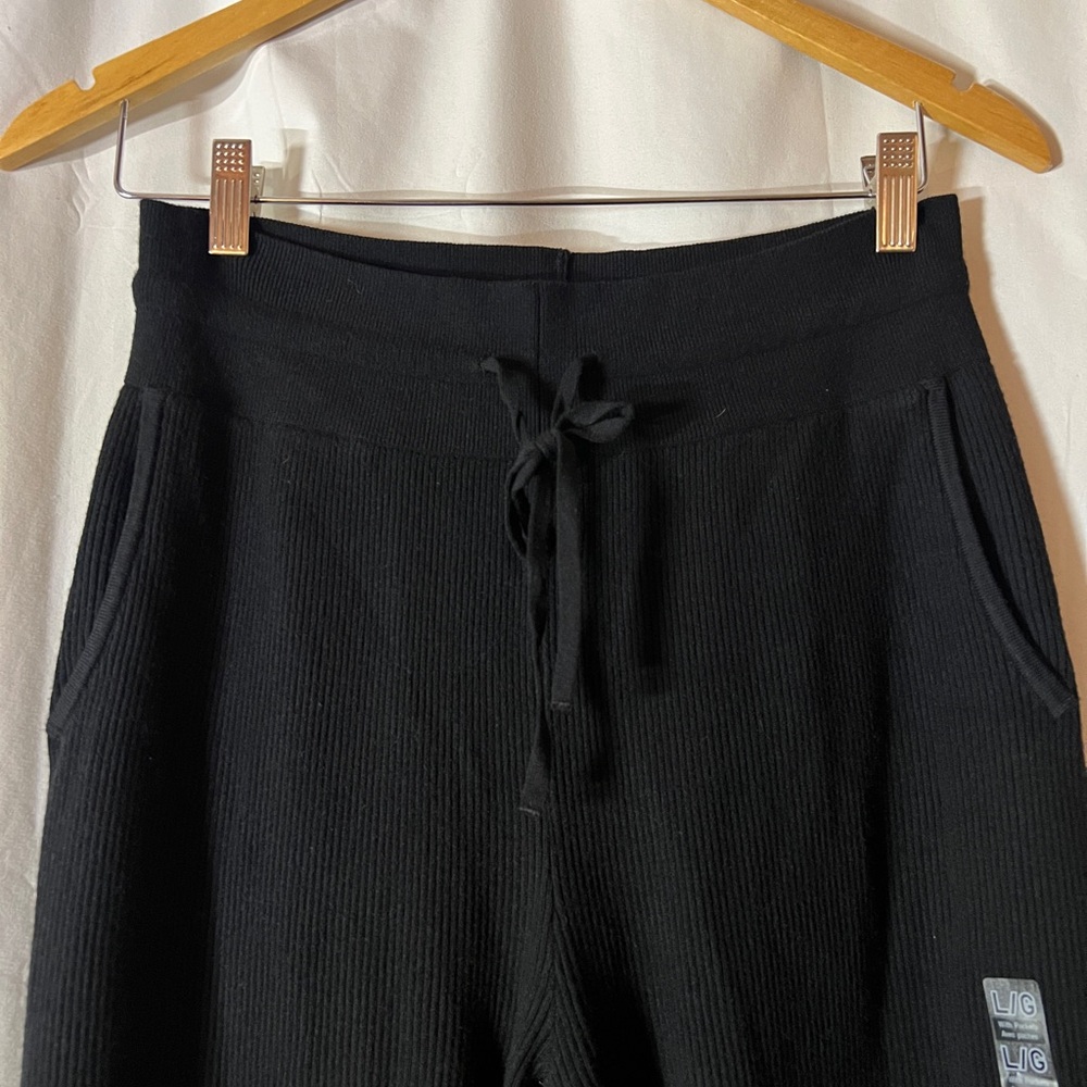 Uniqlo Black Ribbed lounge pants